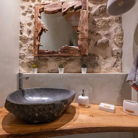 Amelia & Nicholas Stone Appartement *