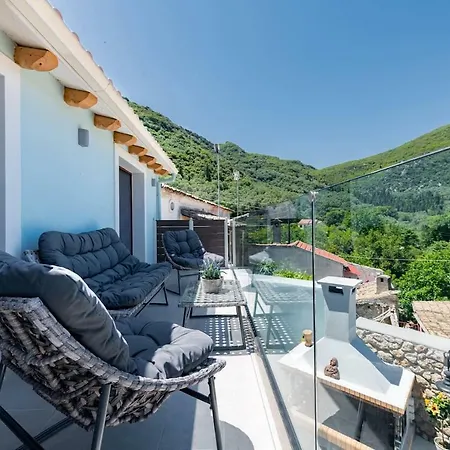 Amelia & Nicholas Stone Appartement