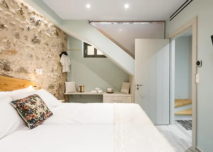 Amelia & Nicholas Stone *