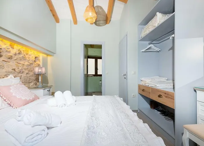 Amelia & Nicholas Stone דירה